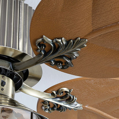 Lama ritrattabile invisibile telecomandata decorativa moderna di 4100k Crystal Ceiling Fan With Light