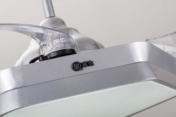 Velocità veloce 42&quot; di contabilità elettromagnetica luce ritrattabile del ventilatore da soffitto di Dimmable con le lame pieghevoli